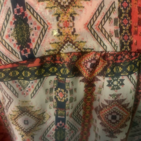 Zac & Rachel Red and Green Patterned Tunic Top - Picture 4 of 5